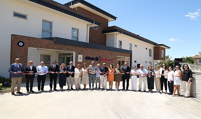 Koruncuk Vakfı 2. Yıl Sonu Şenliği’nde Mezuniyet Coşkusunu ve Dayanışmayı Bir Araya Getirdi