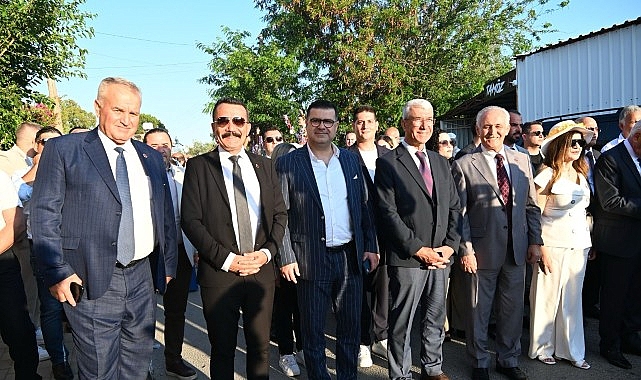 Manisa Büyükşehir Belediyesi Heyeti Güzelyurt Portakal Festivali’ne Katıldı