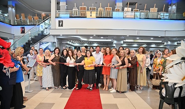 MASMEK Kursiyerlerinin El Emeği Göz Nuru Eserleri ‘Bahar Sergisi’nde Buluştu