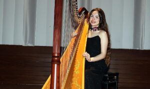 Milano’dan İzmir’e Uzanan Başarı: Zeynep Duru Güleç’ten Alkış Alan Arp Resitali