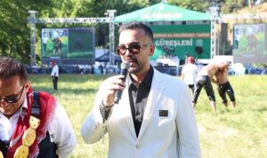 Nilüfer Belediyesi 64. Geleneksel Tarihi Çalı Güreşleri’nde altın kemer Erkan Taş’ın oldu