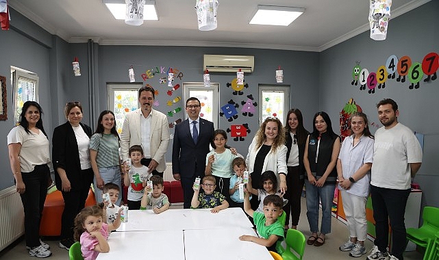 Nilüfer Belediyesi çocukların süt tüketimini destekliyor