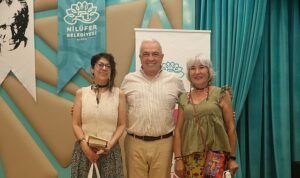 Nilüferli kadınlar yılın yazarını şiirleri ile andı