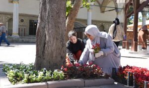 Ortak değerlere gönülden hizmet