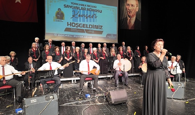 Saygınlar Korosu gönülleri coşturdu