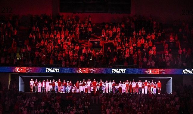 Vodafone’dan Voleybol Milletler Ligi’nde Millilere Hologram Tribünden Destek