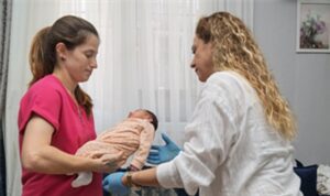 Anneye yalnız değilsin, bebeğe hoş geldin desteği