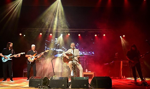 Aydın Büyükşehir Belediyesi Yaz Konserleri Sürüyor