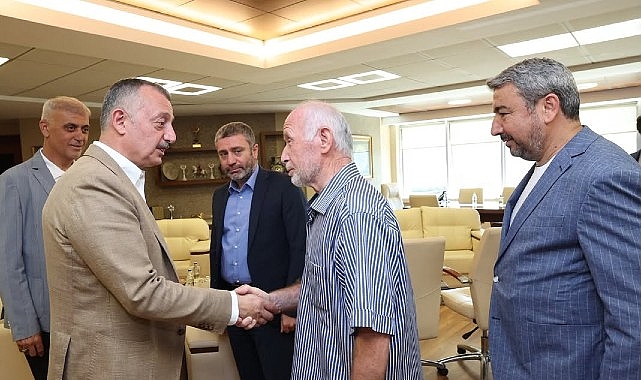 Başkan Büyükakın şampiyonları ağırladı