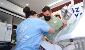 Başkan Çerçioğlu Ağız ve Diş Sağlığı Hizmetlerini Efeler, Didim ve İncirliova’da Vatandaşlarla Buluşturdu