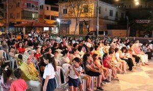 Başkan Çerçioğlu Yenipazar’da Vatandaşları Açık Hava Sineması ile Buluşturdu