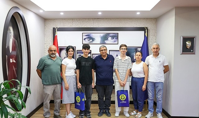 Başkan Vekili Benzer LGS şampiyonlarını ağırladı