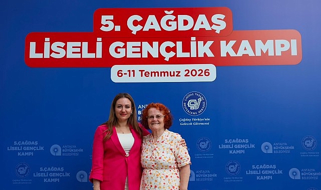 Başkan Vekili Özdemir 5. Çağdaş Liseli Gençlik Kampını ziyaret etti