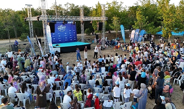 Bu etkinlikte çocuk kahkahaları eksik olmuyor