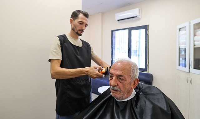 Buca’nın çınarlarının yüzü gülüyor