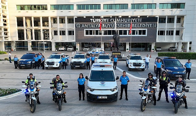 Büyükşehir zabıtasından kaldırım işgallerine sıkı denetim