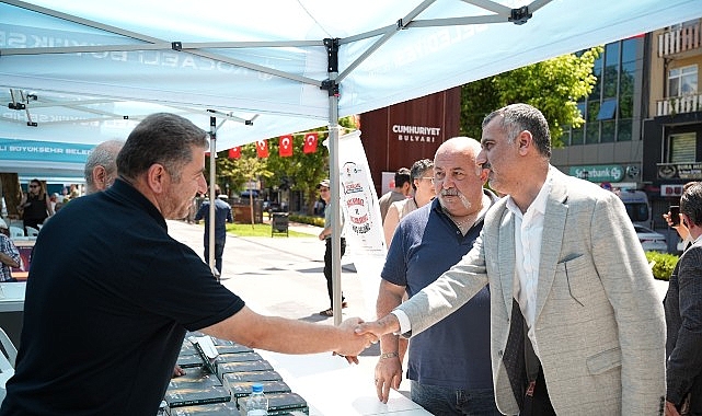 Büyükşehir’in kitap sevgisi katlanıyor
