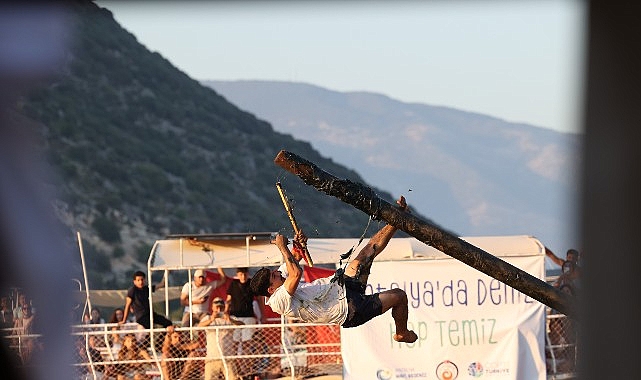 Denizcilik ve Kabotaj Bayramı’nın 100. yılı Antalya’da coşkuyla kutlandı