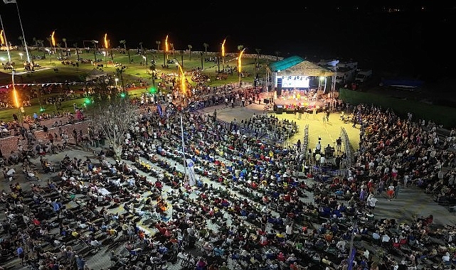 Didim Lavanta & Aromaterapi Festivali, Muhteşem Suzan Kardeş Konseriyle Başladı