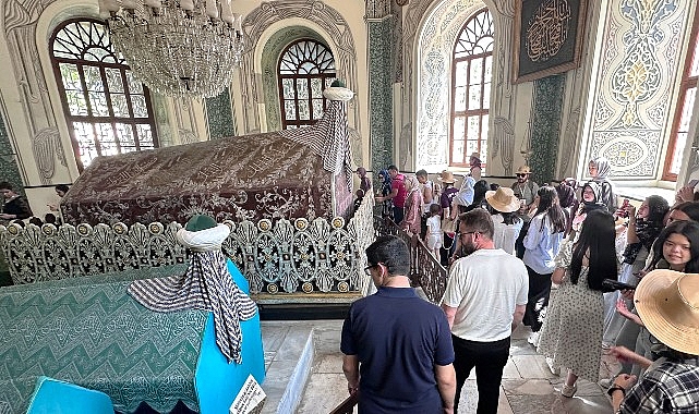 “Genç Seyyah Bursa” Gezisi ile Gençler Tarihin İzini Sürüyor
