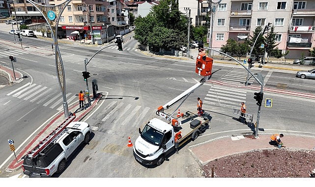 Güvenli yolculuk için Büyükşehir mesaide