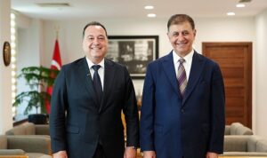 İki Başkandan Gördes İçin Geleceğe Yeşil İmza