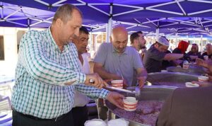 İznik’te 5 Bin Kişilik Aşure İkramı