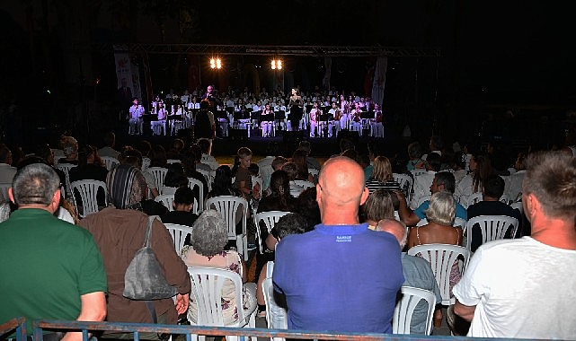 Kemer’de “Can dostları” için konser