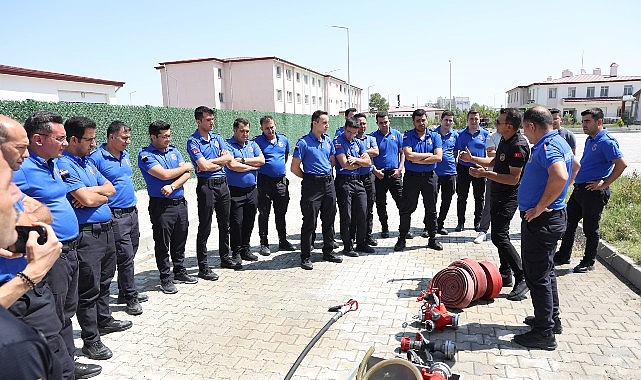 Konya İtfaiyesi Ereğli T Tipi Ceza İnfaz Kurumu Personeline Yangına Müdahale Eğitimi Verdi