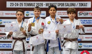 Kürsülerin değişmeyen adresi: Kağıtspor