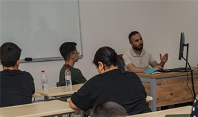 LGS tercih döneminde Büyükşehir öğrencilerin yanında