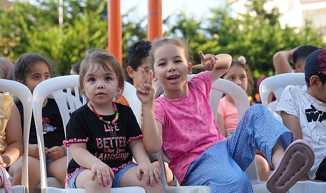 Maltepe’de çocuklar “Çöp ve Hazine” ile hem eğlendi hem öğrendi