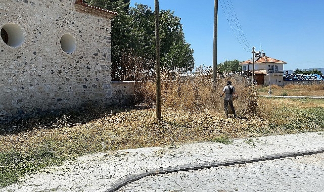 Manisa Büyükşehir’den Karacaahmet Türbesi’nde Hummalı Temizlik