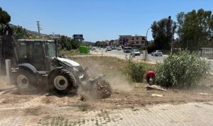 Menderes’in Sahil Bölgesinde Atık Seferberliği
