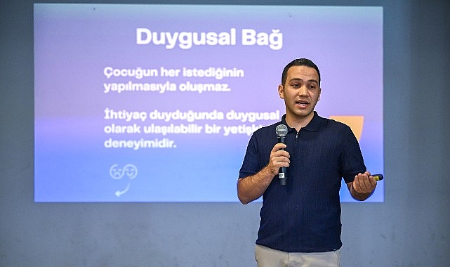 Uzman isimler Bornova’da çocuk eğitimini anlattı