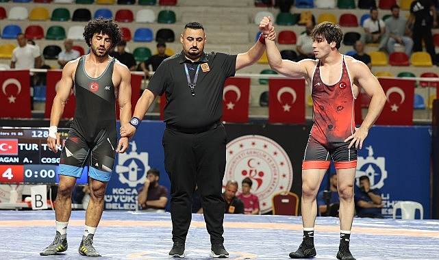 Kağıtspor ilk günü 2 bronz madalya ile tamamladı