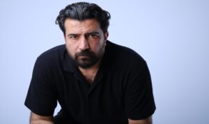 Mustafa Heper, “Şanssızlar Kulübü” Dizisiyle Güldürmeye Geliyor